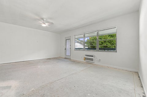 Tiny photo for 62 OAKRIDGE E #62, Deerfield Beach, FL 33442 (MLS # B26089917)