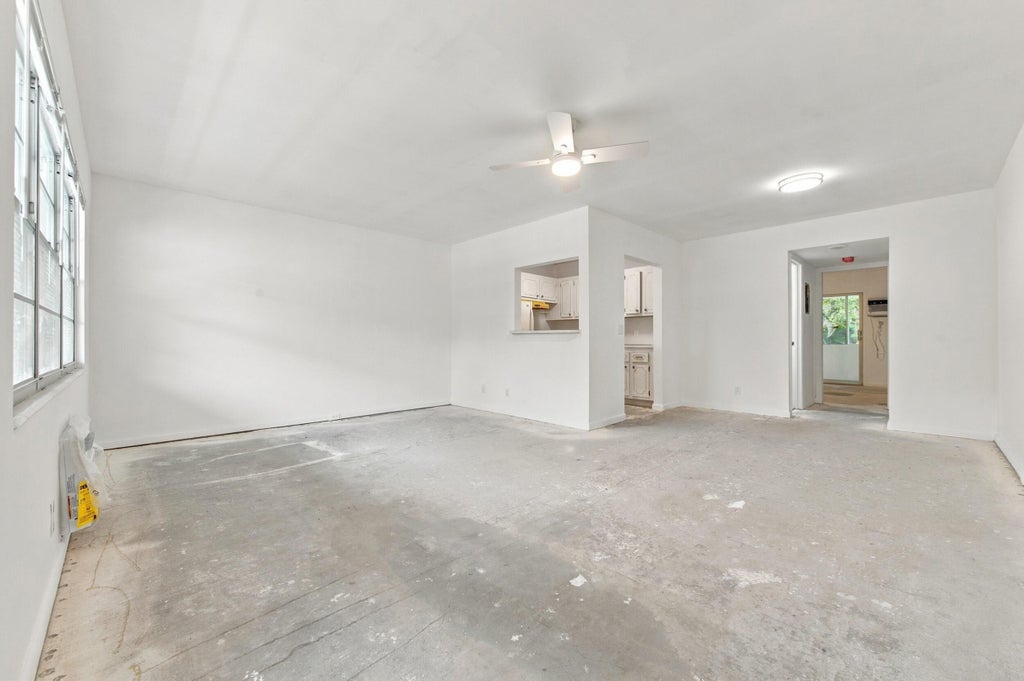 Photo of 62 OAKRIDGE E #62, Deerfield Beach, FL 33442 (MLS # B26089917)