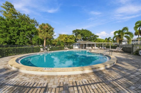 Tiny photo for 62 OAKRIDGE E #62, Deerfield Beach, FL 33442 (MLS # B26089917)