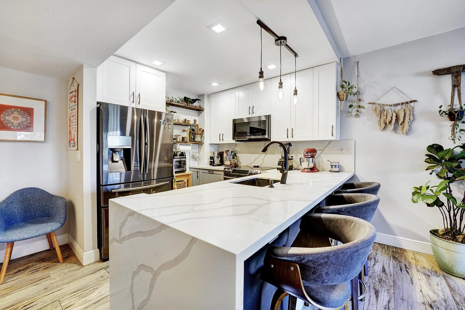 BOCA PALMS CONDO TR B - Residential