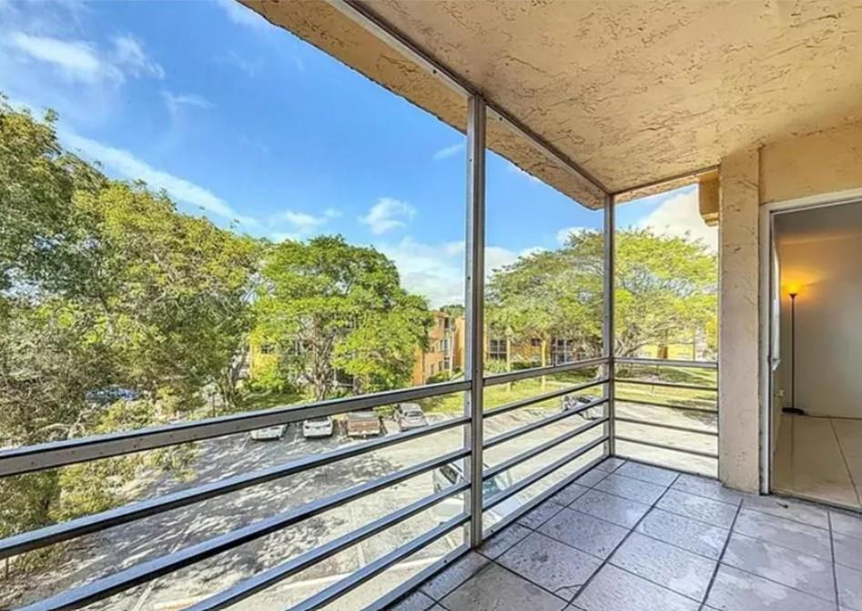 Hertiage Circle - Residential