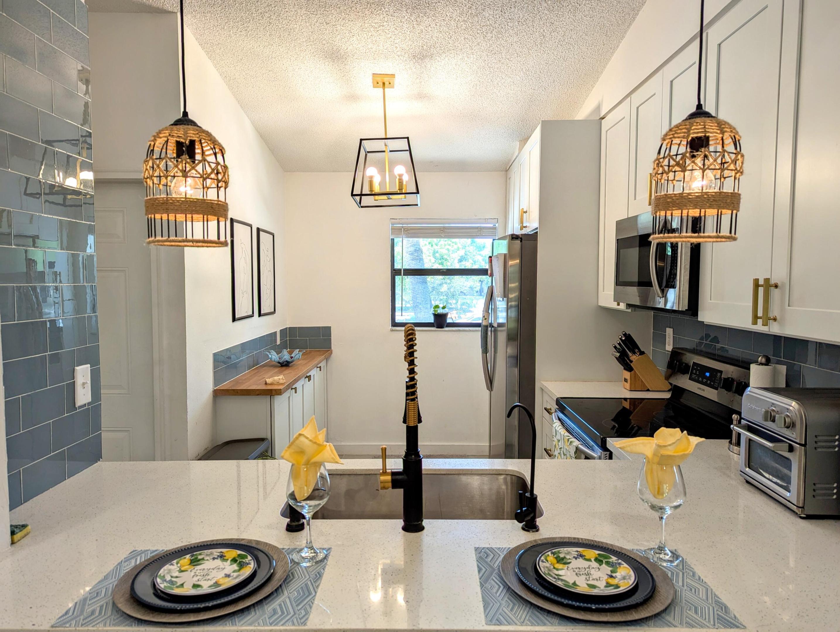 PARK AT WINDWOOD CONDO - Residential Lease