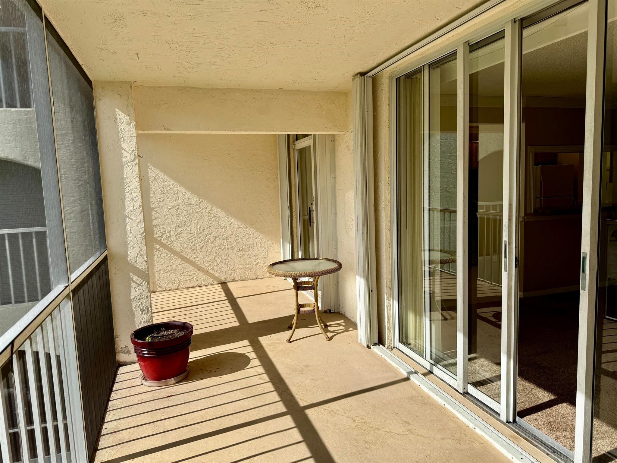 HALF MOON BAY CONDO - Residential Lease