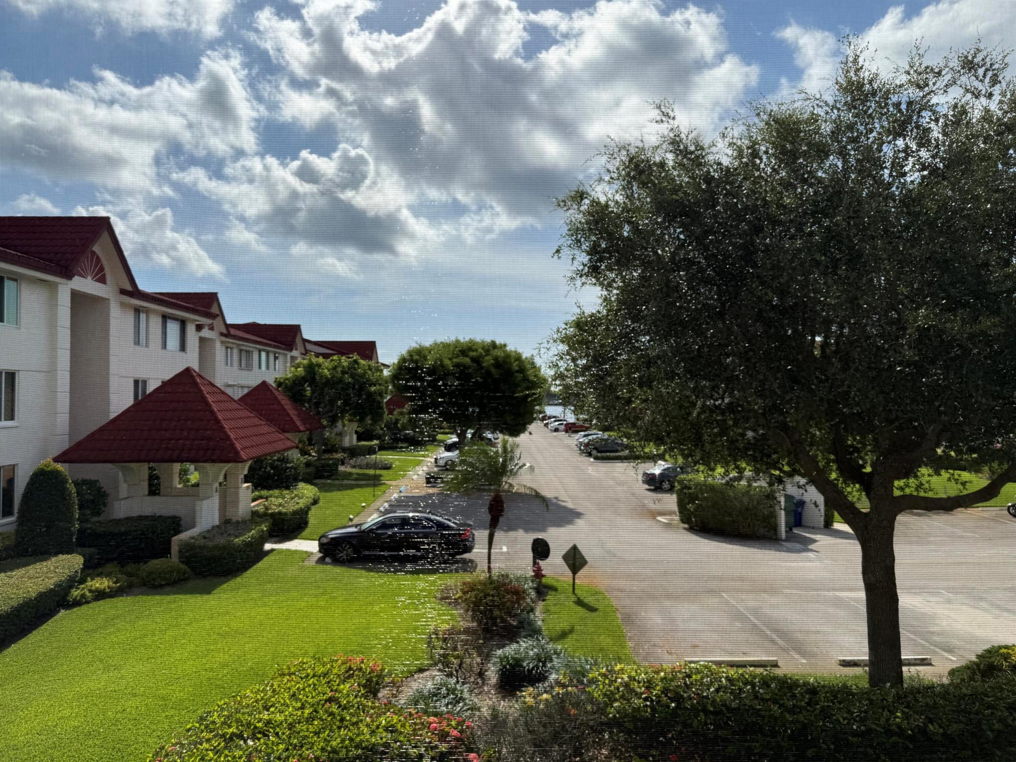 HALF MOON BAY CONDO - Residential Lease