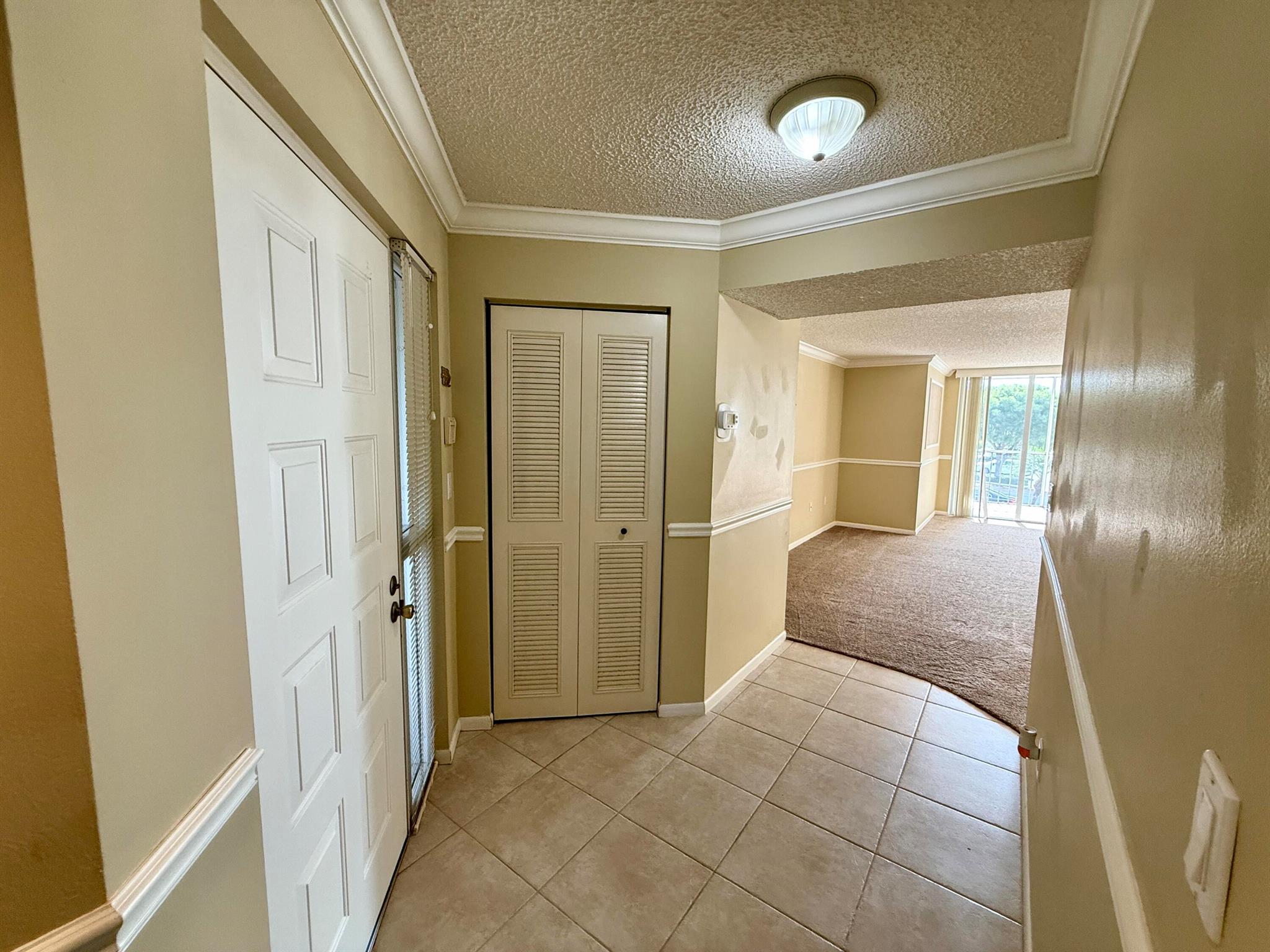 104 Half Moon Circle B2