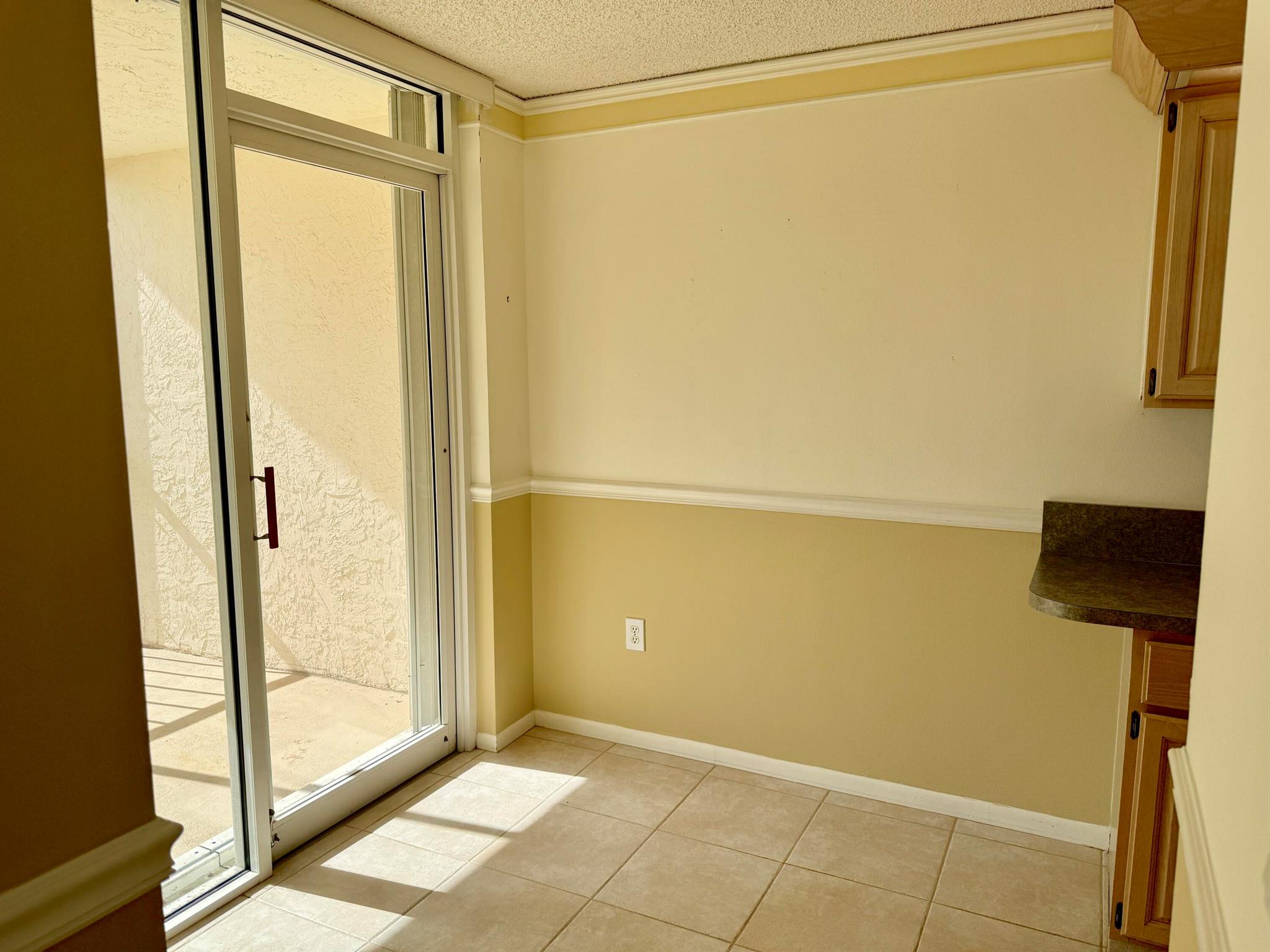 HALF MOON BAY CONDO - Residential Lease