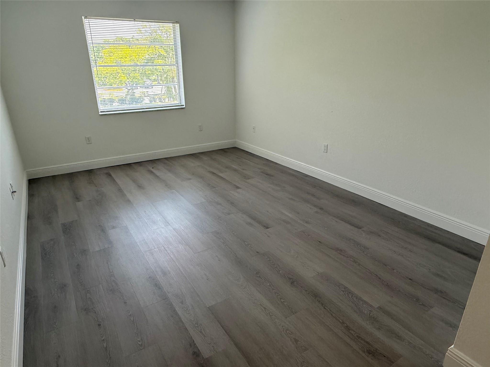 SABAL PALM VILLAVE - Residential