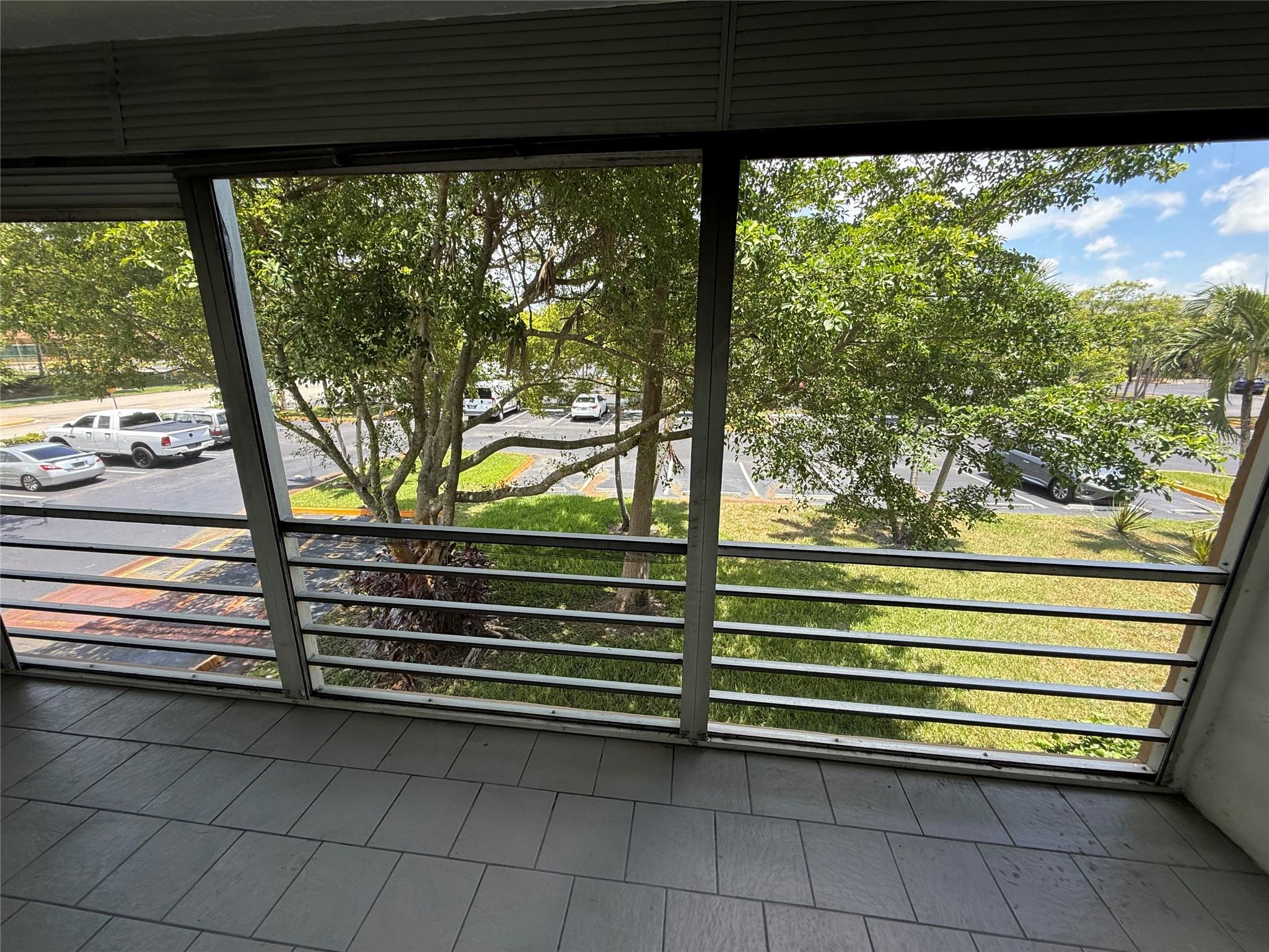 SABAL PALM VILLAVE - Residential
