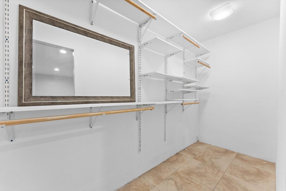 Country Club Village Sec - Residential