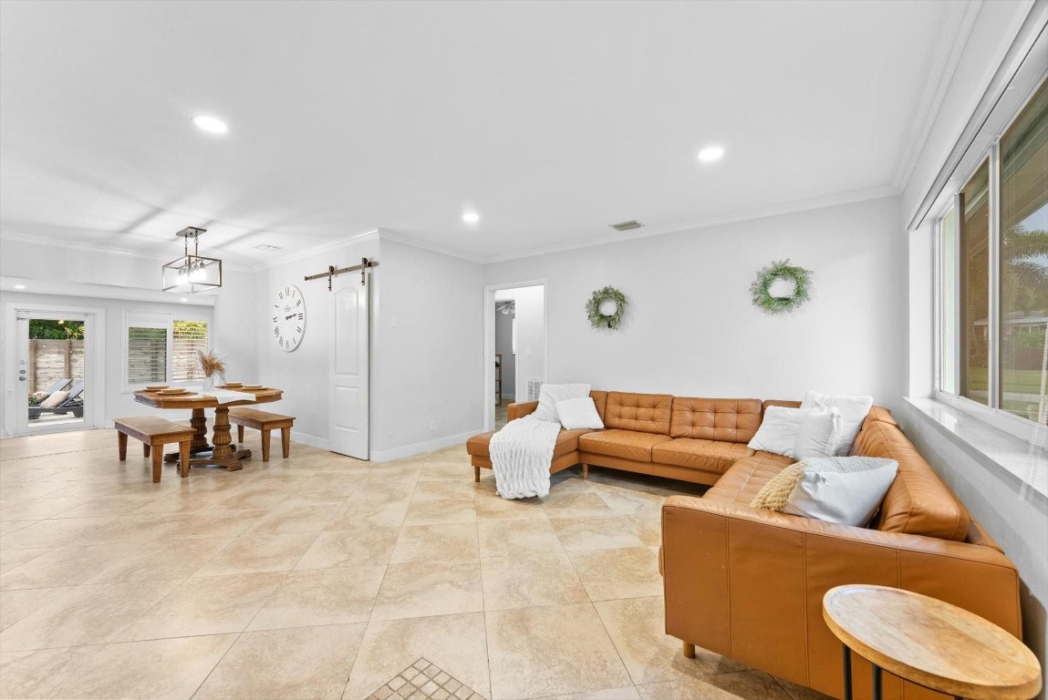 Country Club Village Sec - Residential