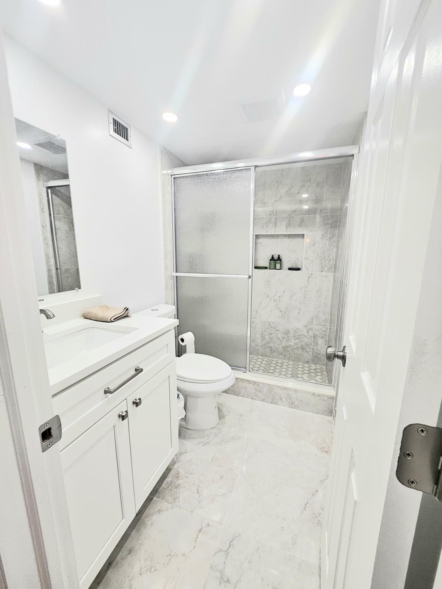 GREENS OF INVERRARY PHASE II - Residential