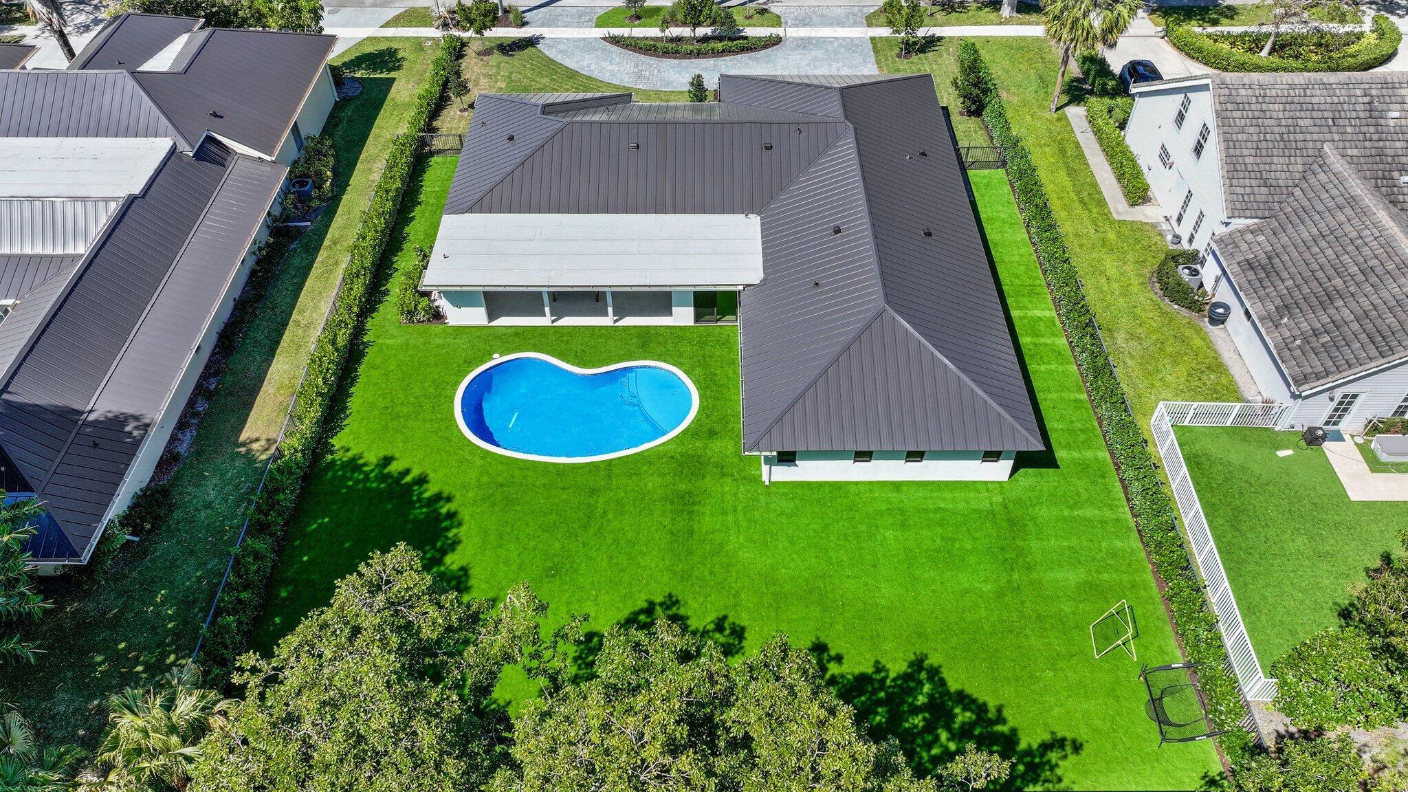 1976 NW 29th Road