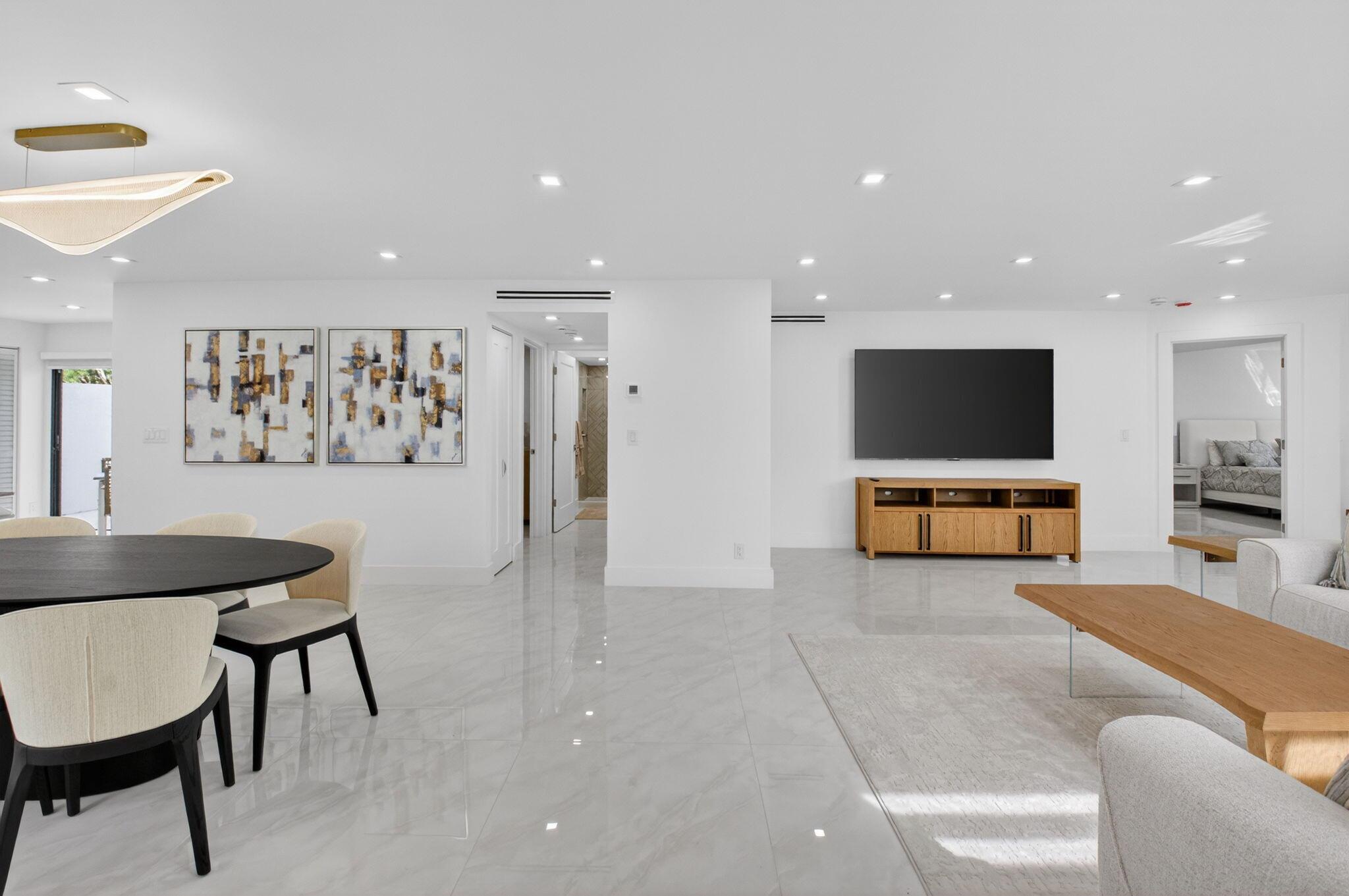 GLENEAGLES CONDO V - Residential