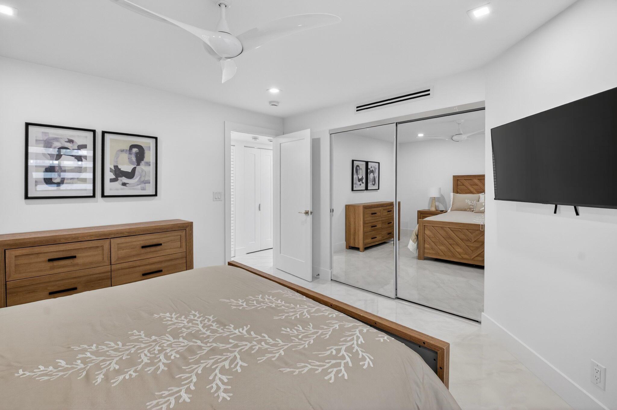 GLENEAGLES CONDO V - Residential