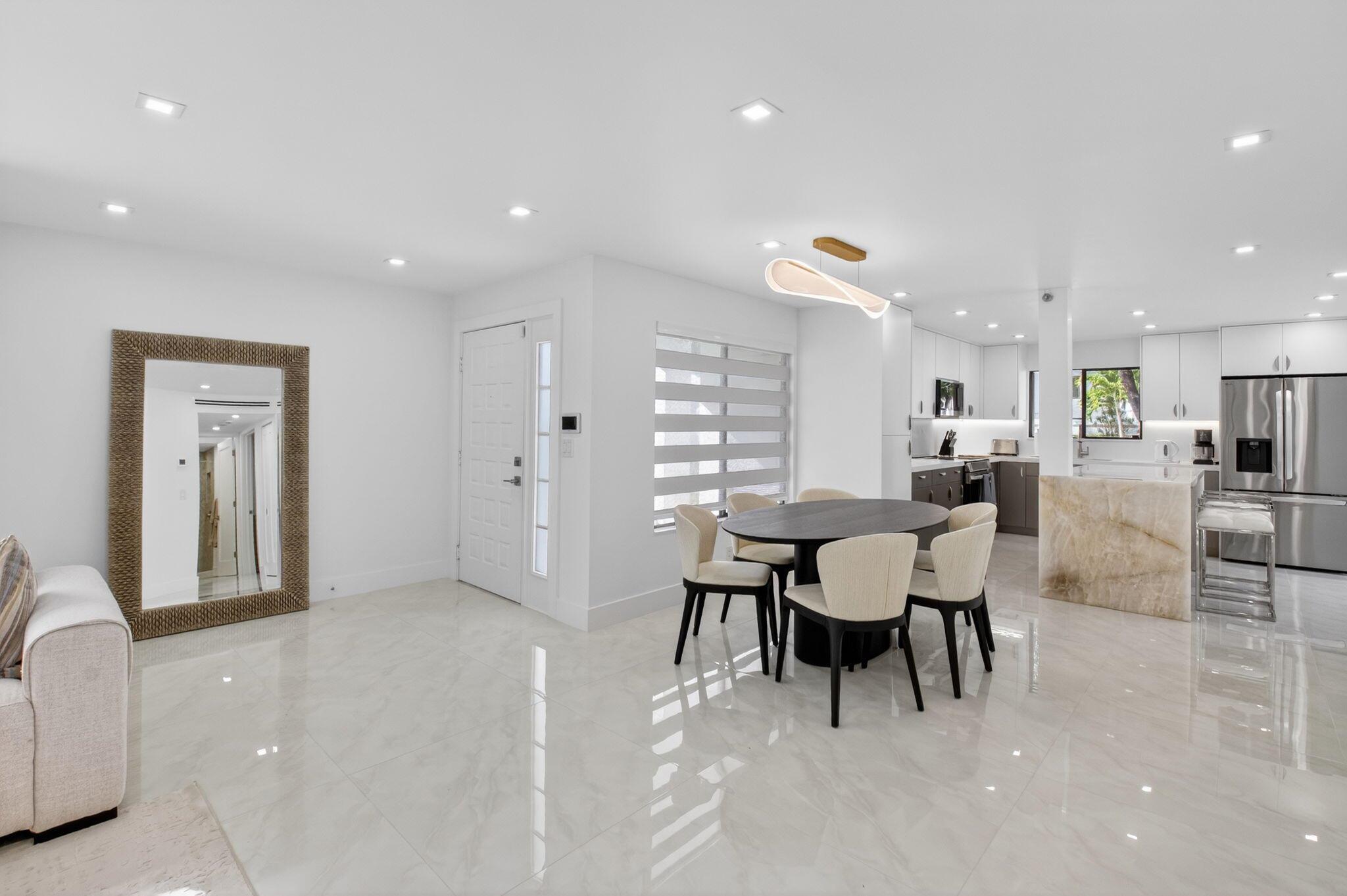 GLENEAGLES CONDO V - Residential