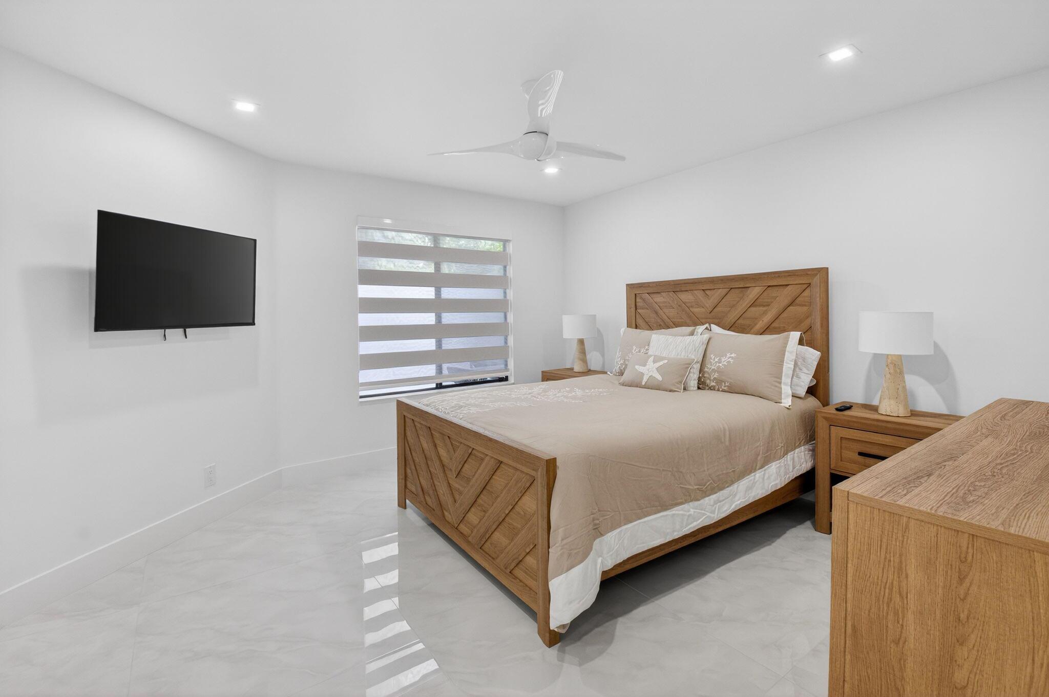 GLENEAGLES CONDO V - Residential