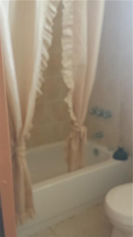 Lauderdale Golf Estates 3 - Residential Lease