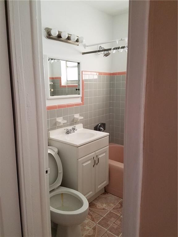 Lauderdale Golf Estates 3 - Residential Lease