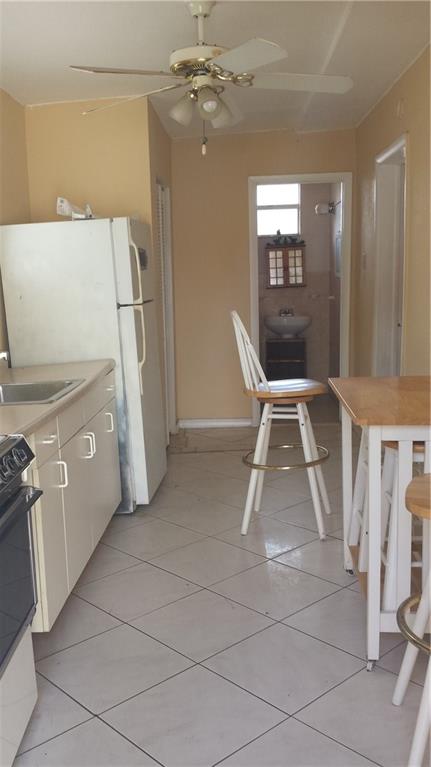 Lauderdale Golf Estates 3 - Residential Lease