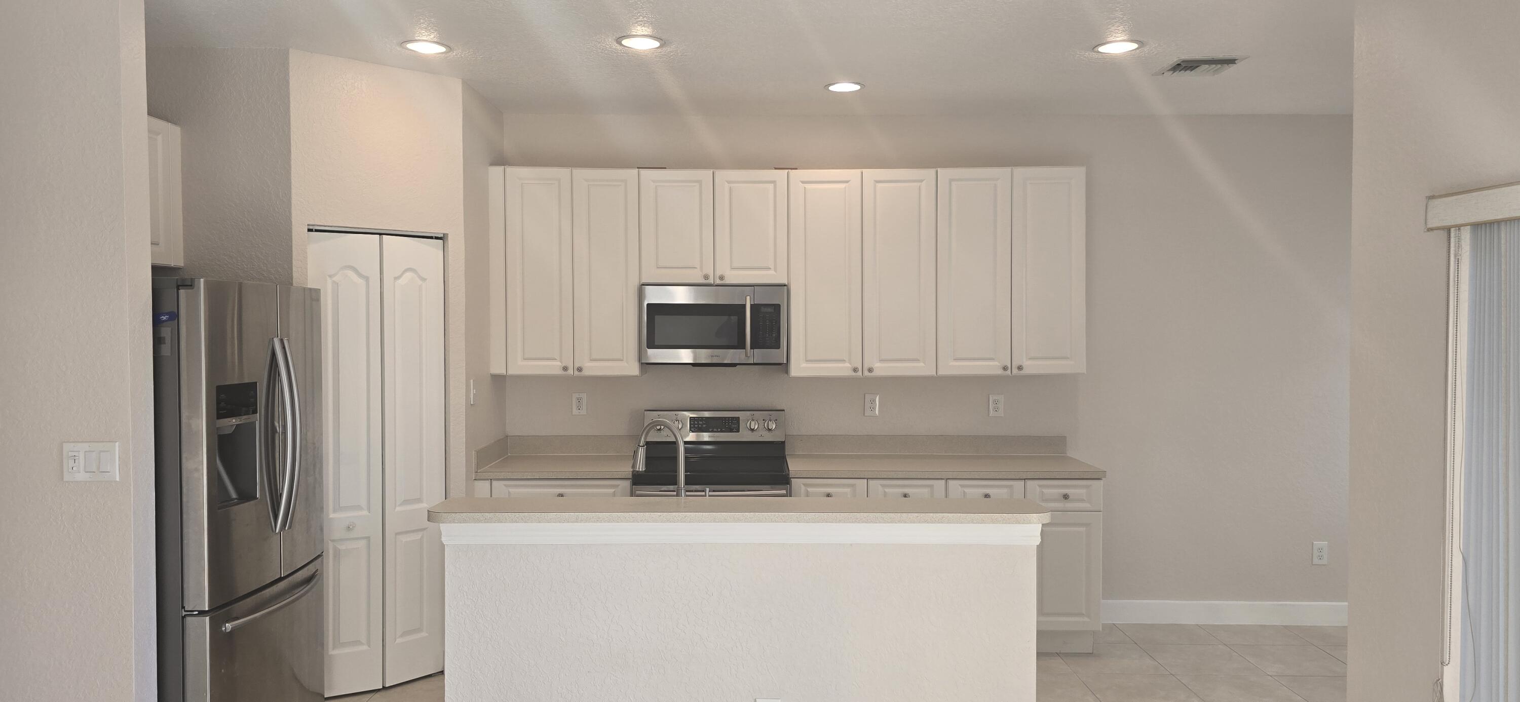 CRESTWOOD AT CAROLINA CONDO - Residential