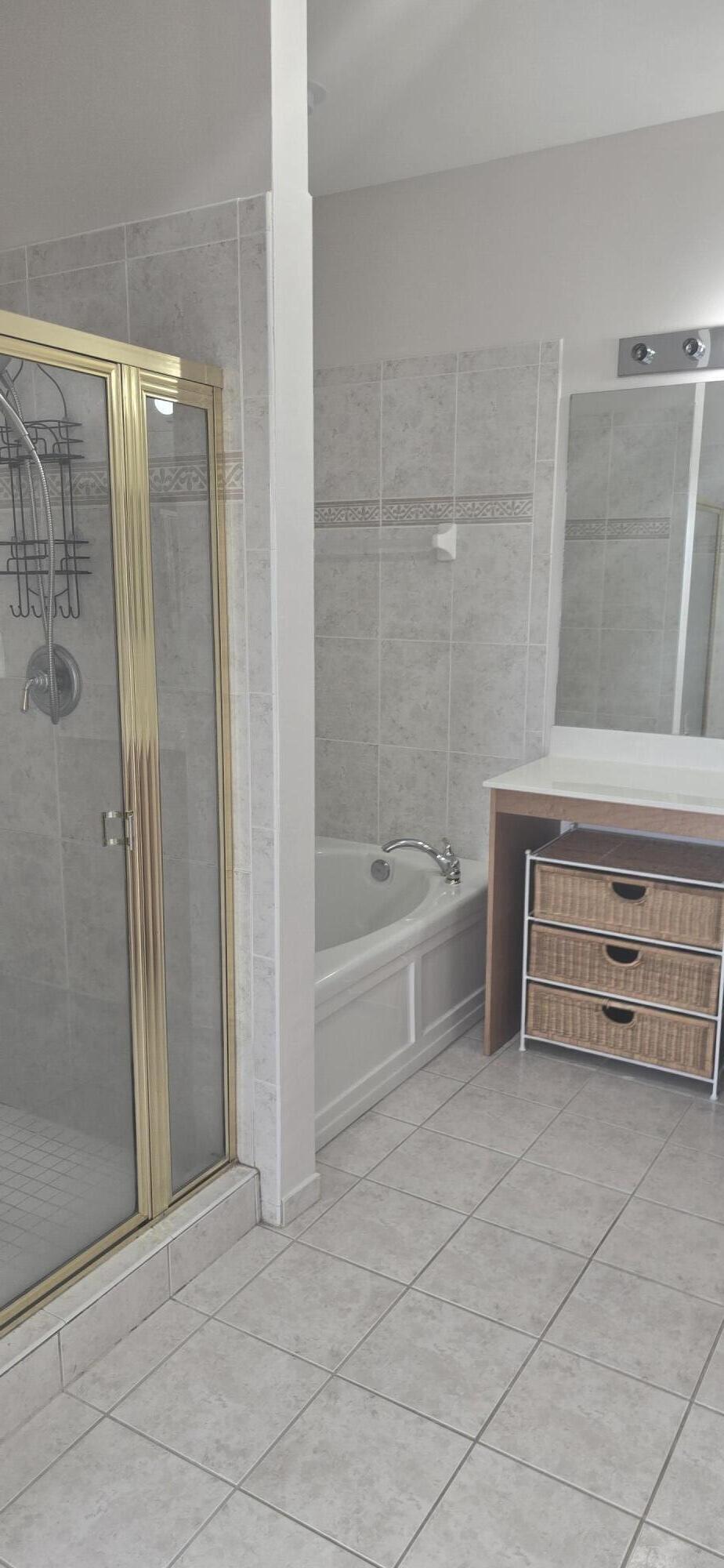 CRESTWOOD AT CAROLINA CONDO - Residential