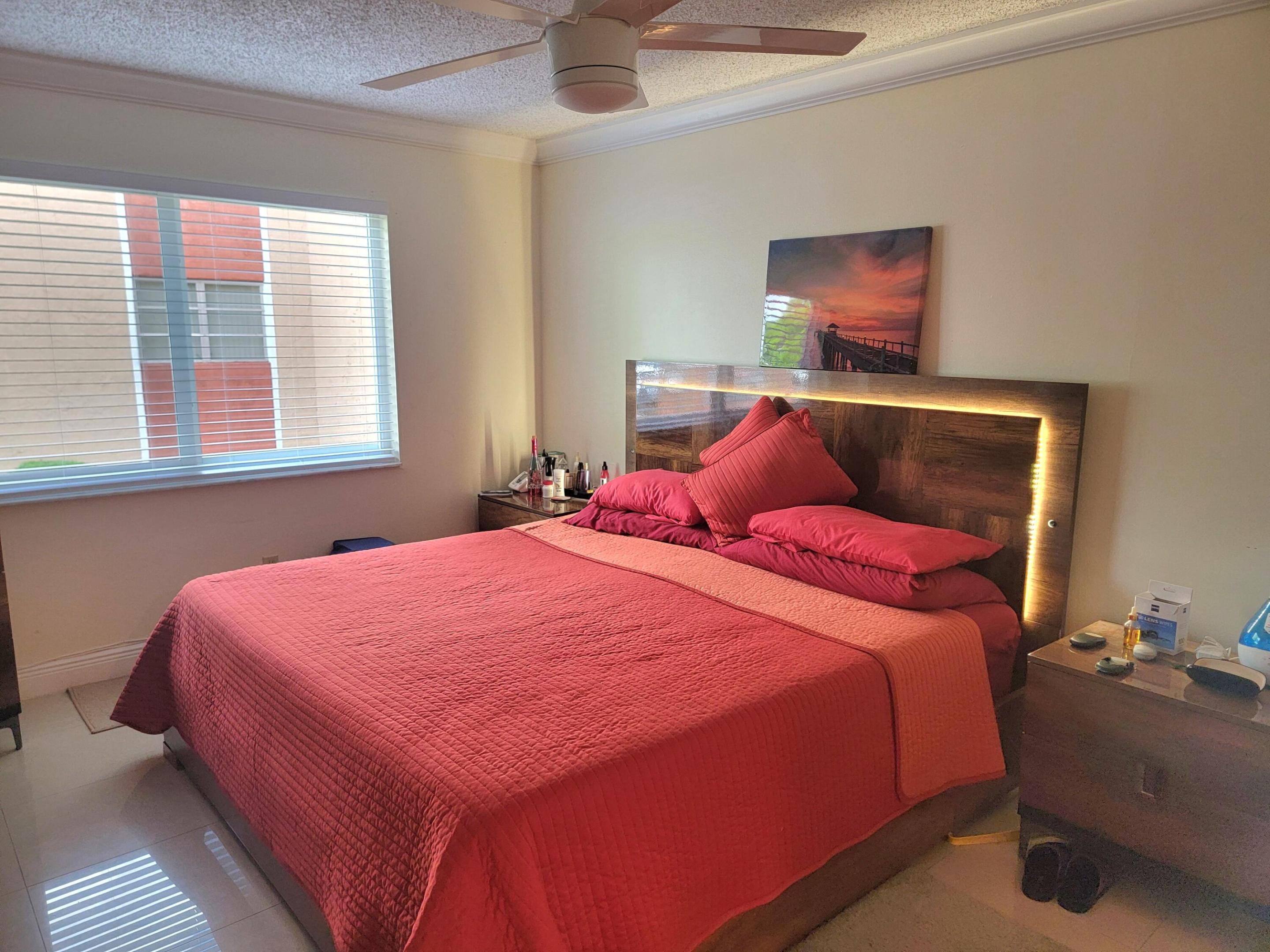 OAKBROOK III CONDO - Residential