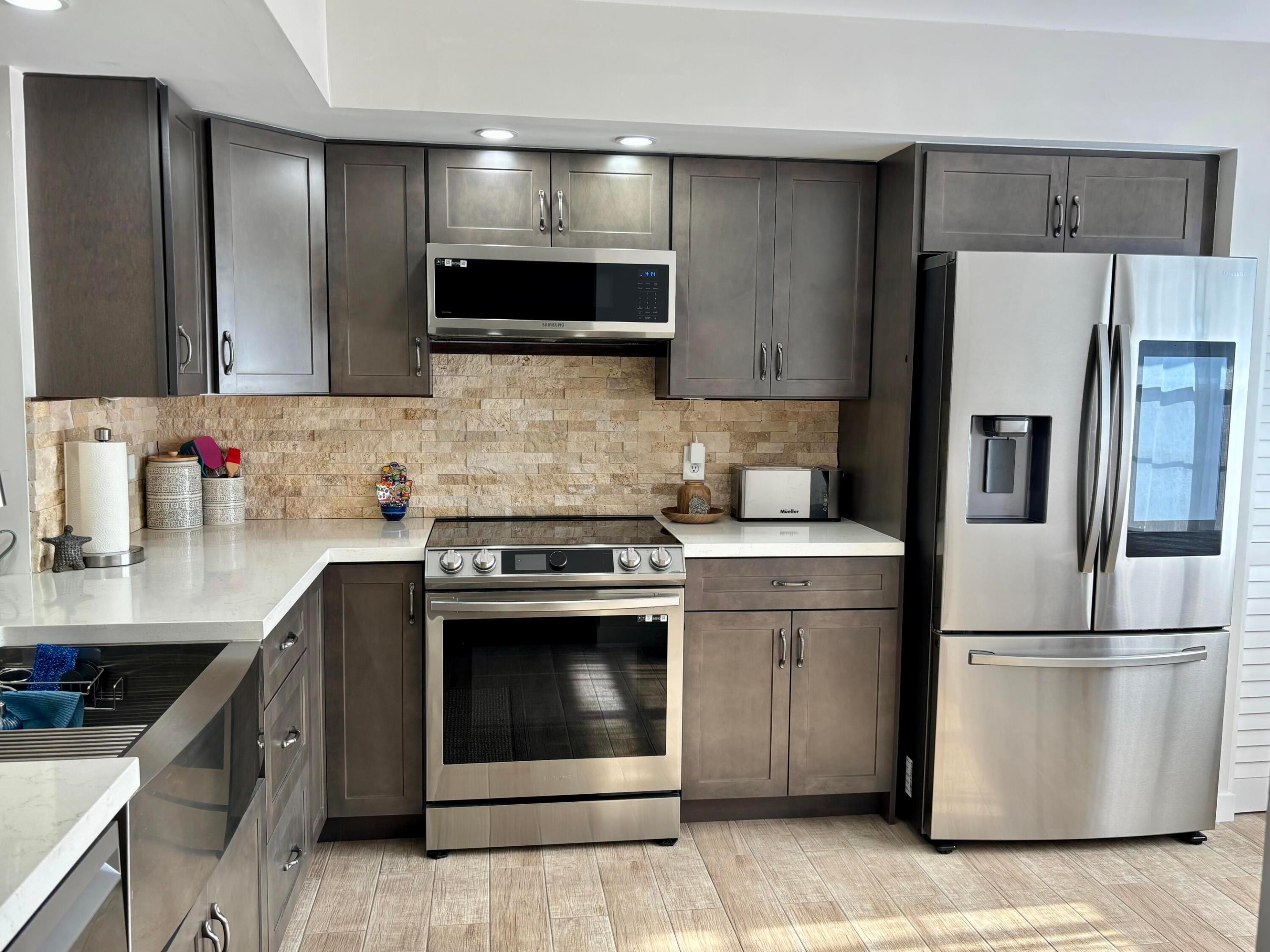 IVANHOE WEST AT CENTURY VILLAGE - Residential