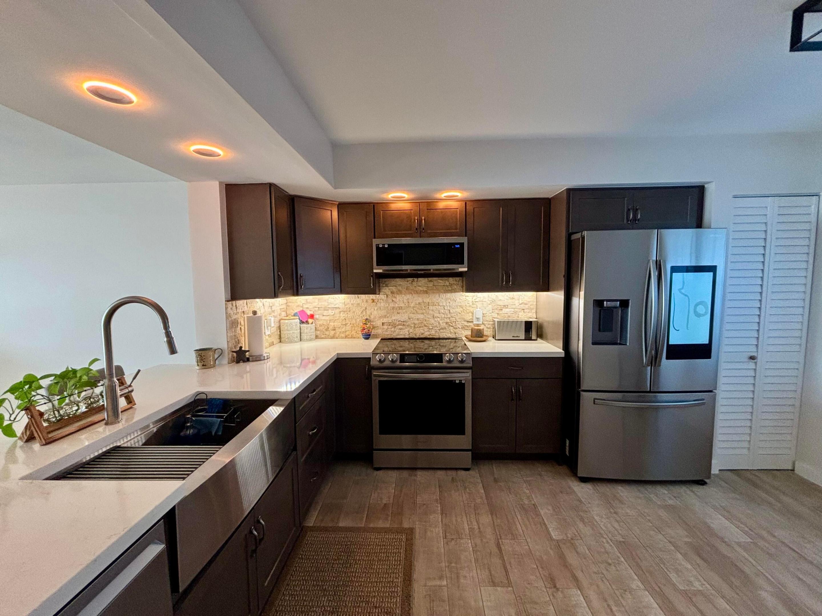 IVANHOE WEST AT CENTURY VILLAGE - Residential