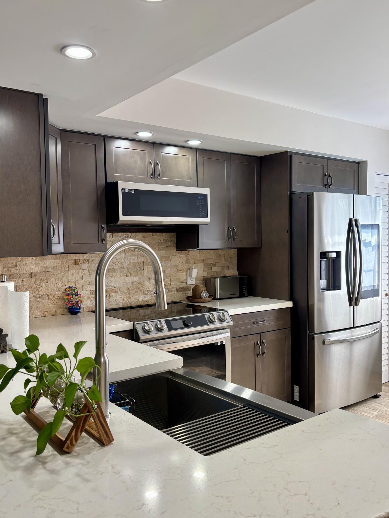 IVANHOE WEST AT CENTURY VILLAGE - Residential