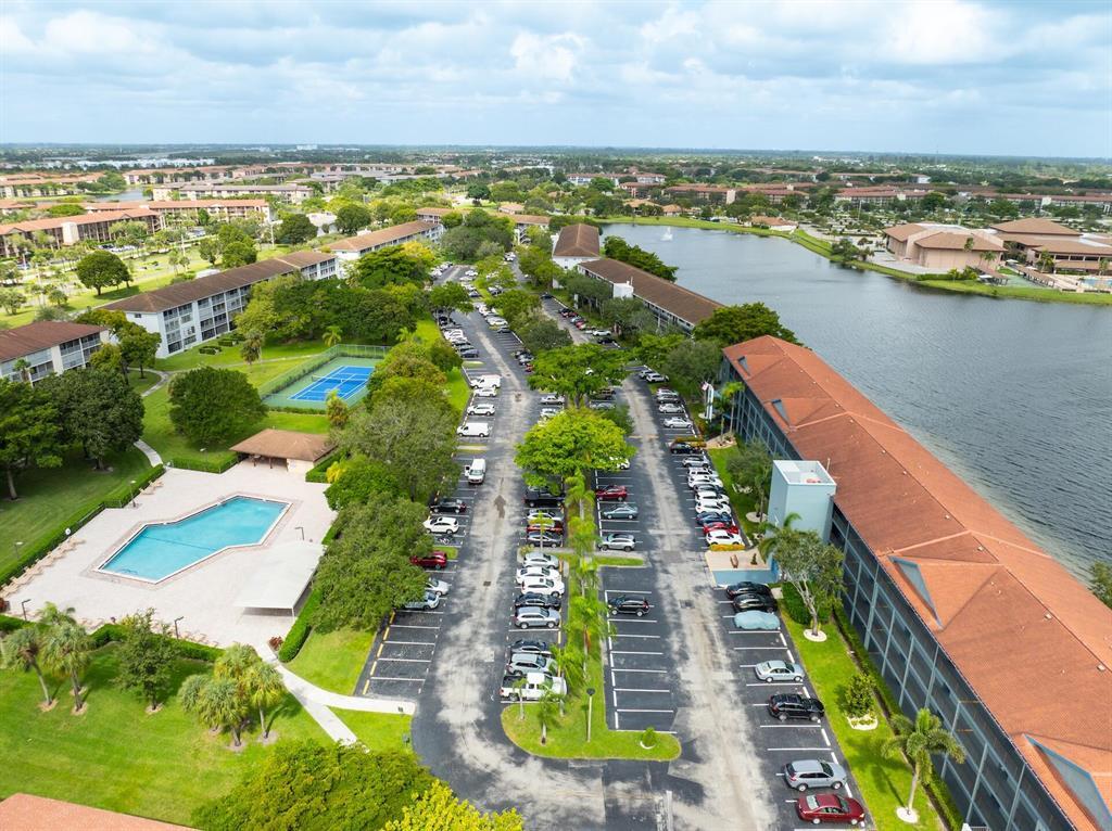 IVANHOE WEST AT CENTURY VILLAGE - Residential