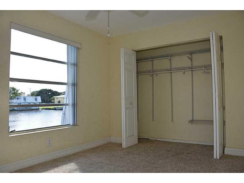 KIMBERLY LAKE VILLAS - Residential