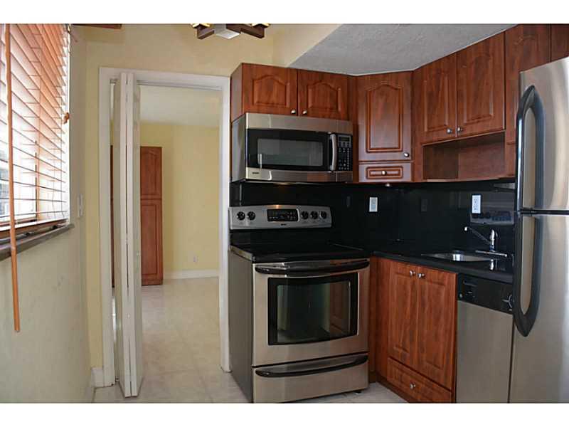 KIMBERLY LAKE VILLAS - Residential