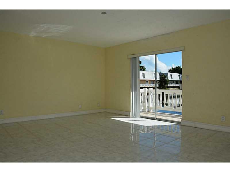 KIMBERLY LAKE VILLAS - Residential