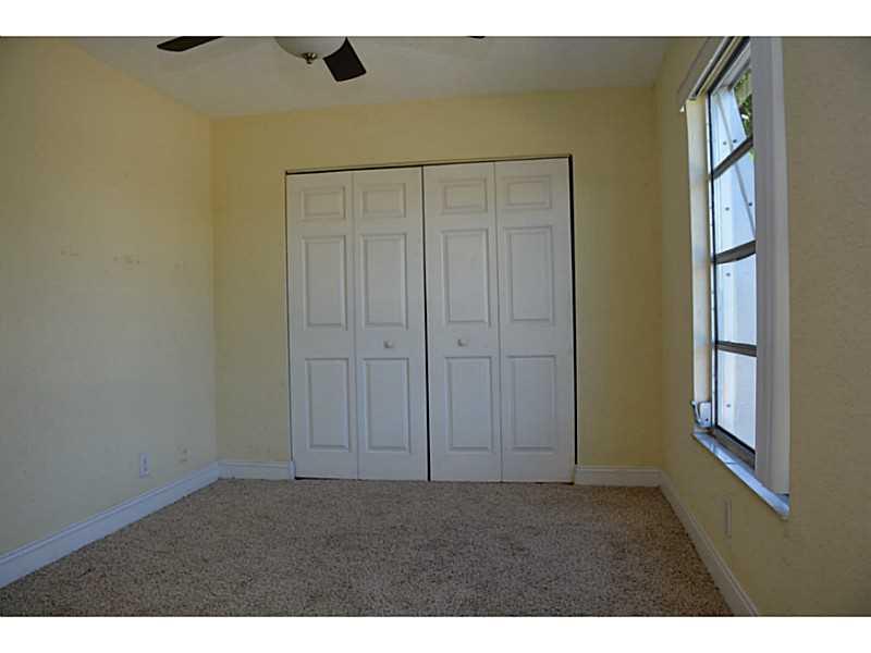 KIMBERLY LAKE VILLAS - Residential