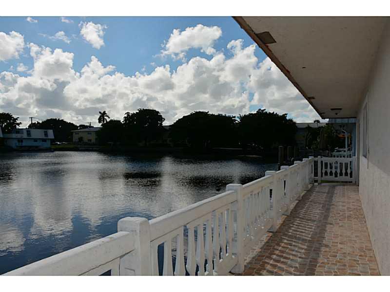 KIMBERLY LAKE VILLAS - Residential