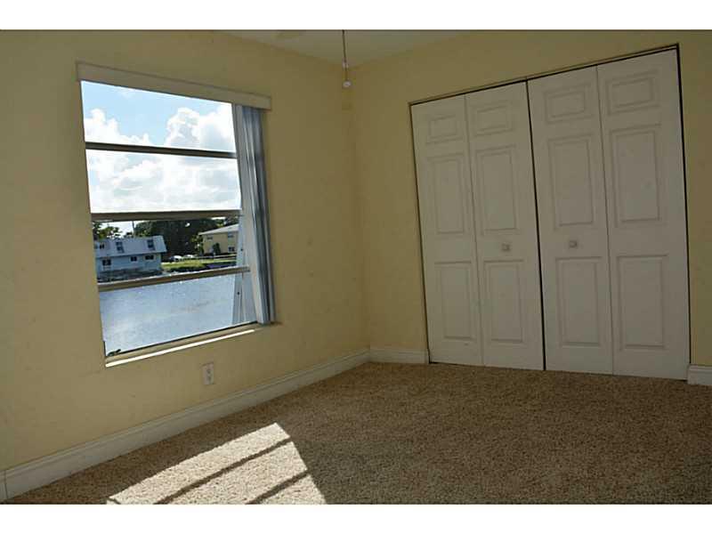 KIMBERLY LAKE VILLAS - Residential