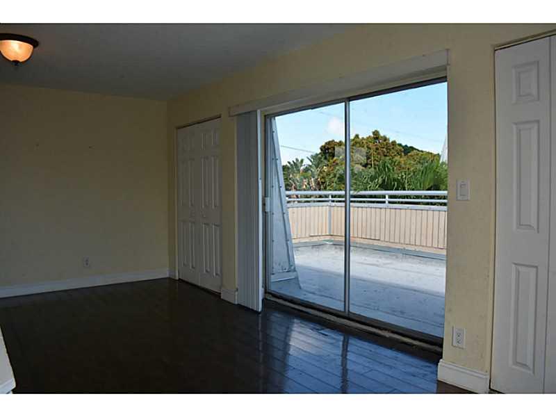 KIMBERLY LAKE VILLAS - Residential