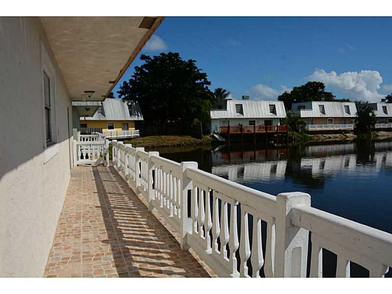 KIMBERLY LAKE VILLAS - Residential