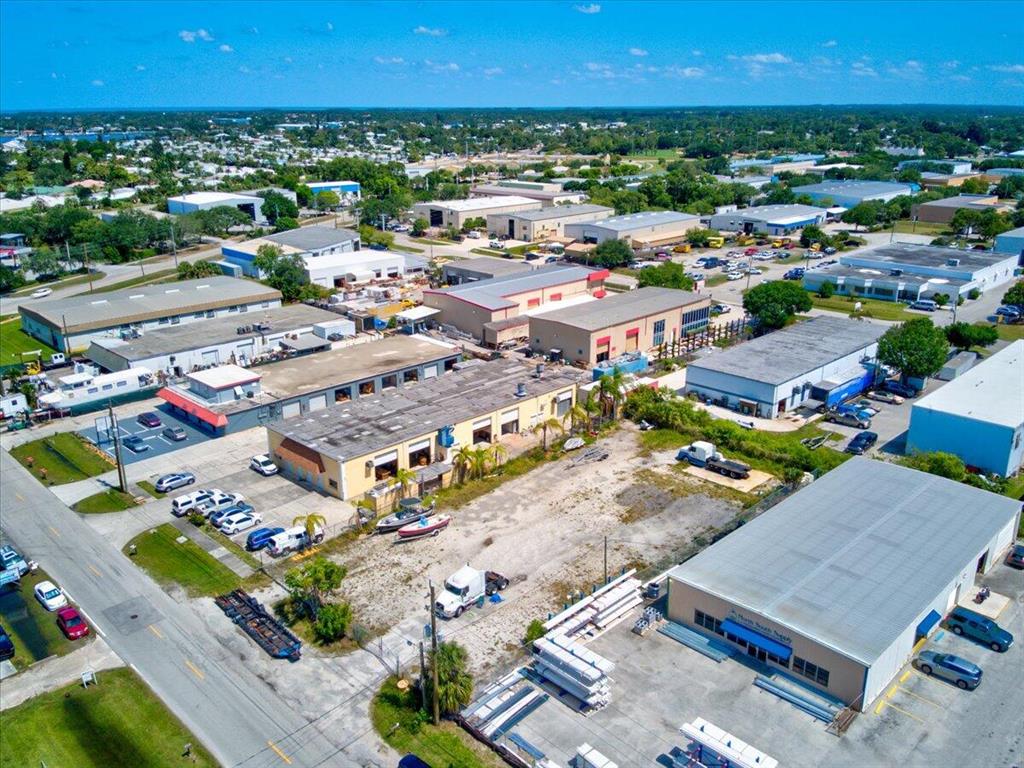 Rare 1/2 acre Vacant Industrial Lot, situated in the Manatee Business Park just next to US 1. Great location!!! Close to everything in Stuart. Only a short distance to 1-95.