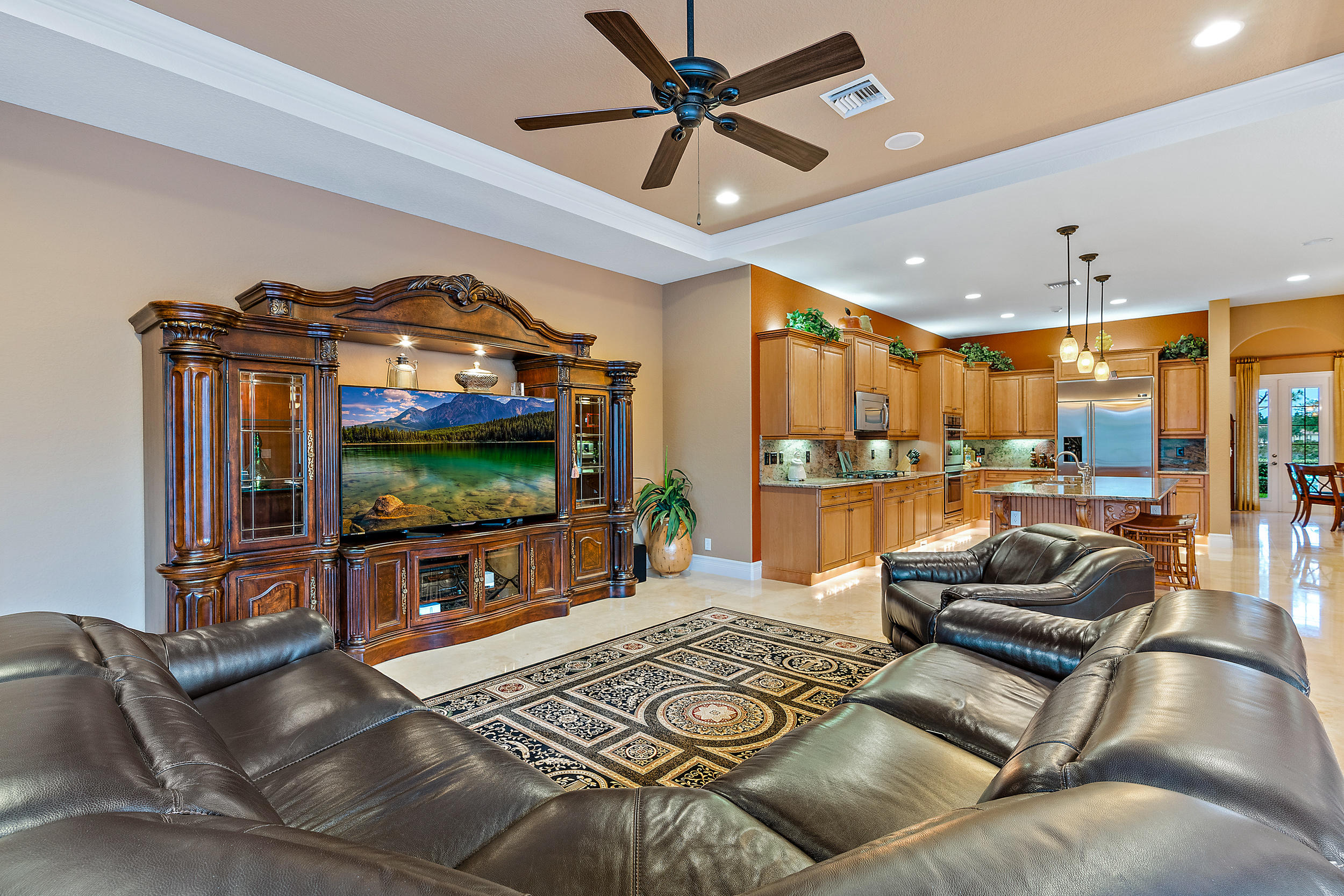 TRES BELLE - Residential