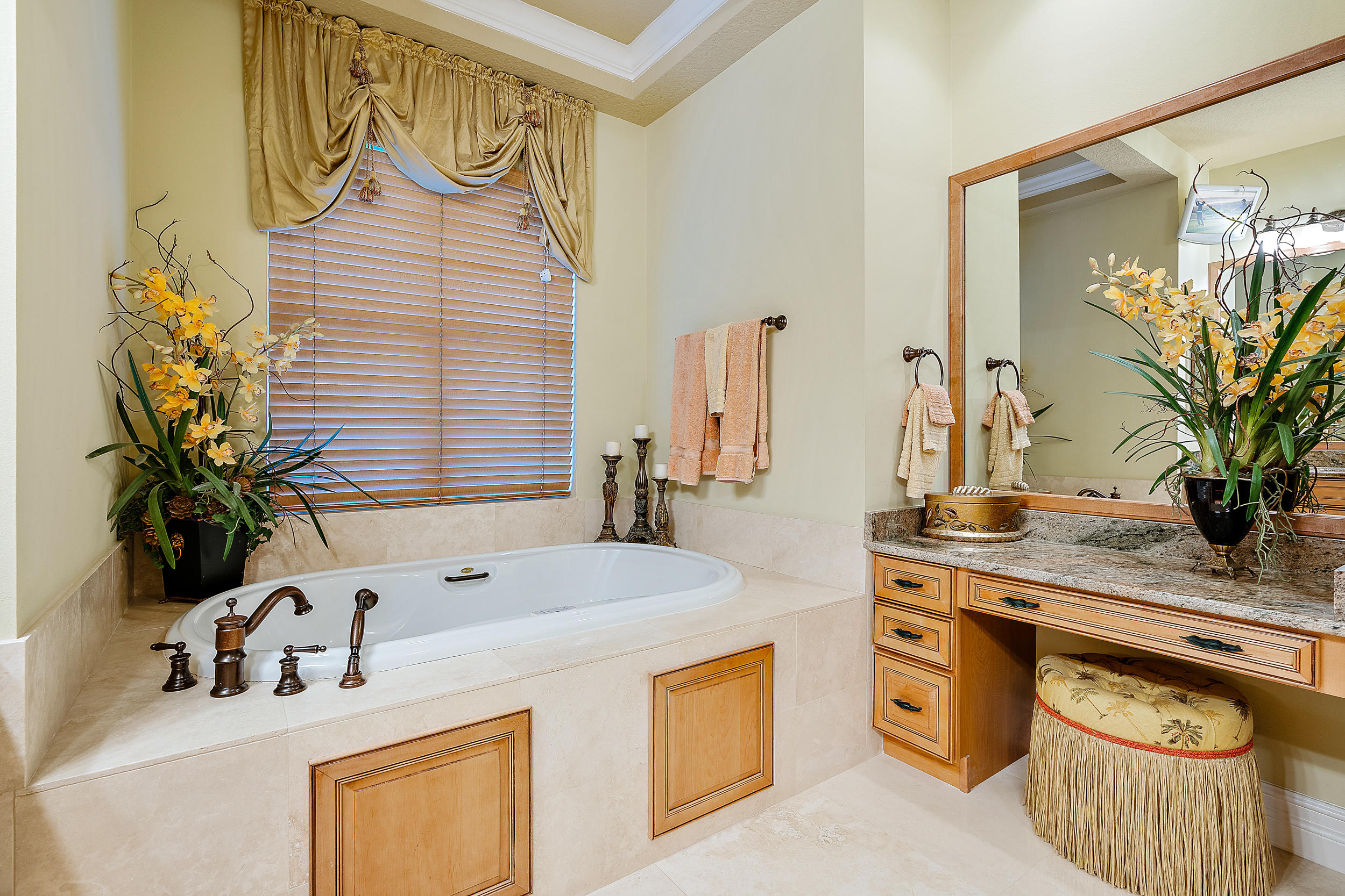 TRES BELLE - Residential