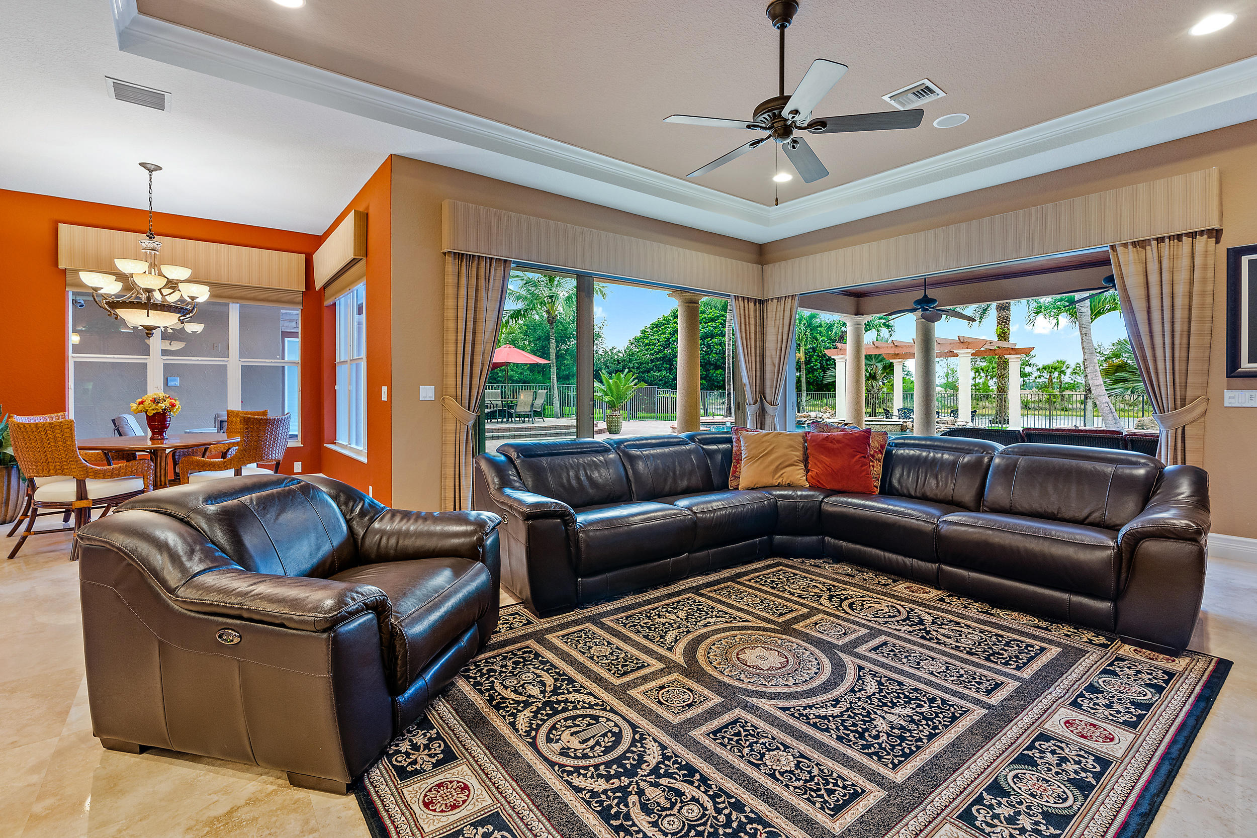 TRES BELLE - Residential