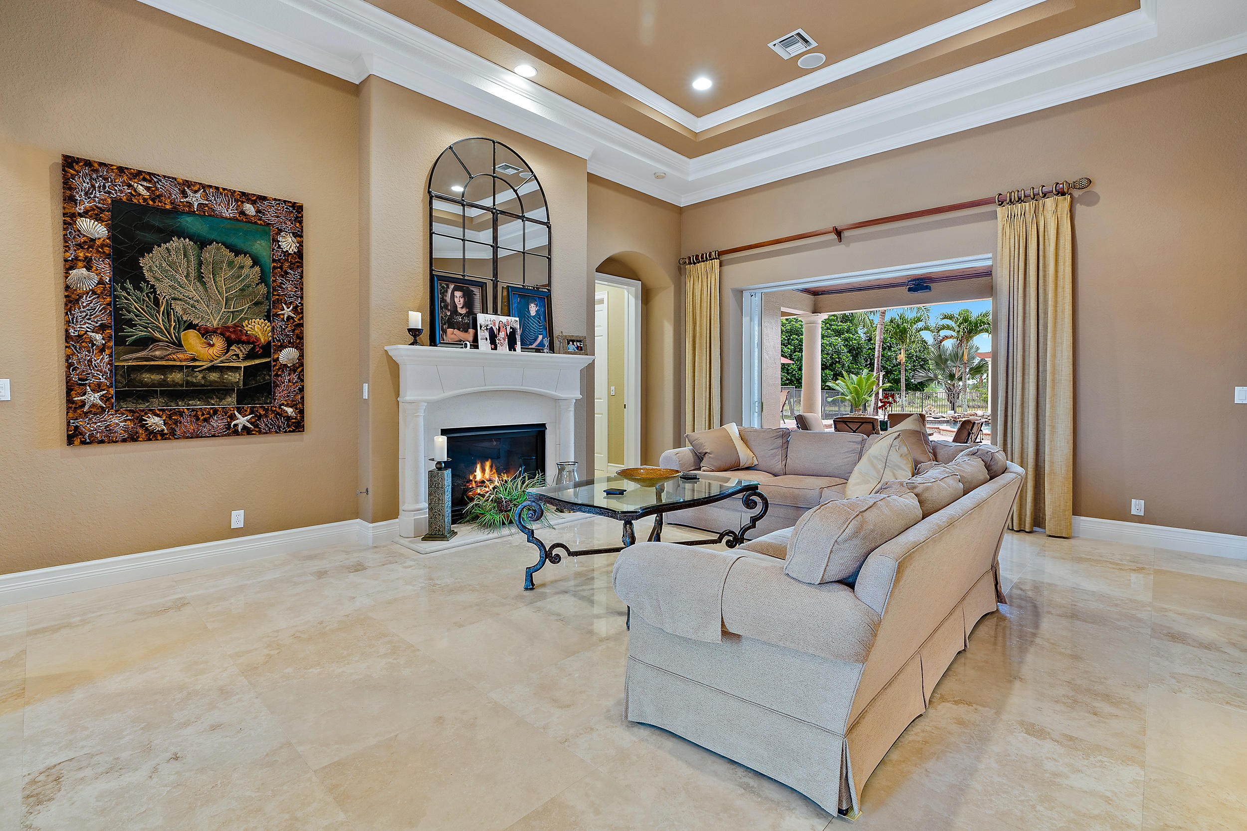 TRES BELLE - Residential