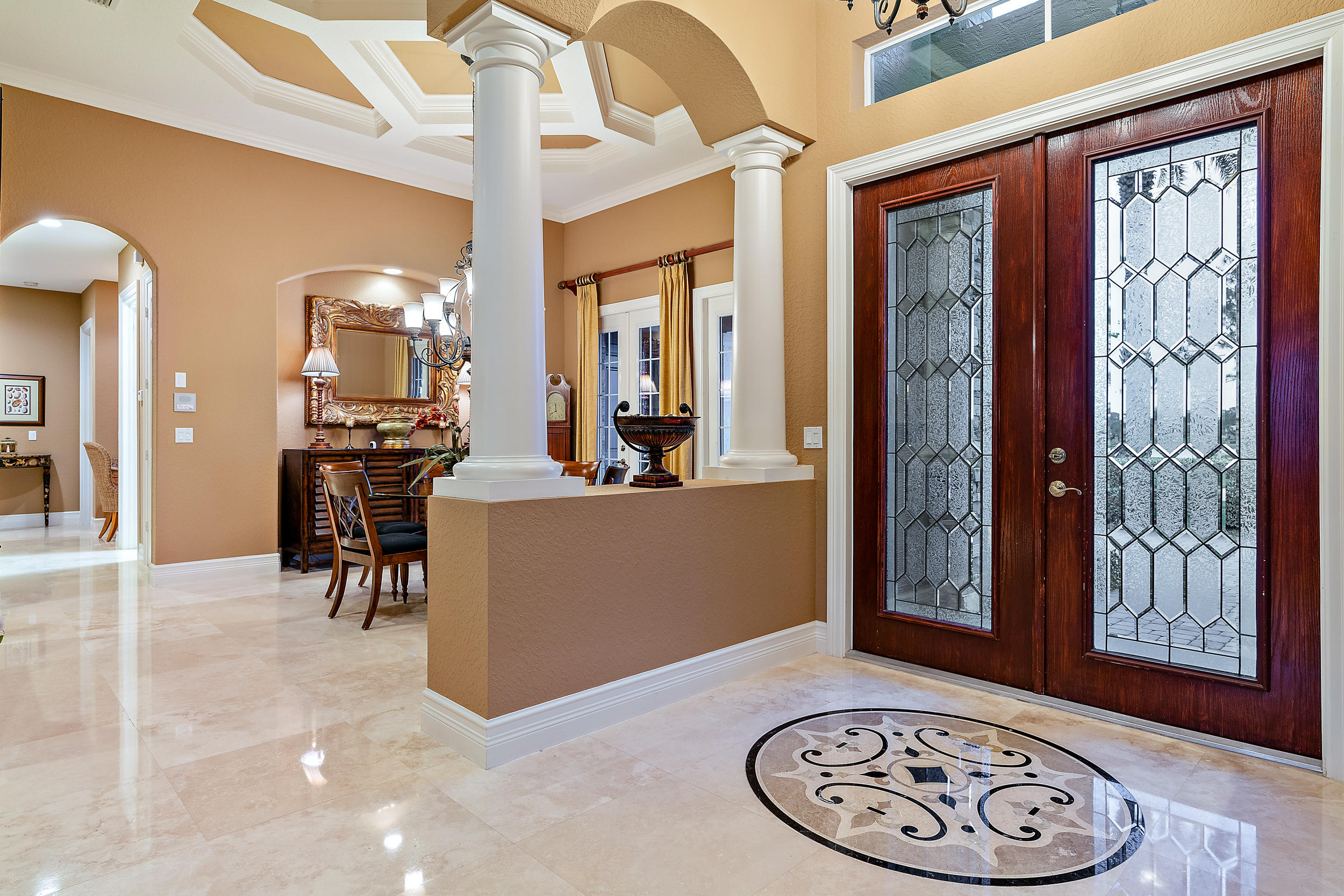 TRES BELLE - Residential