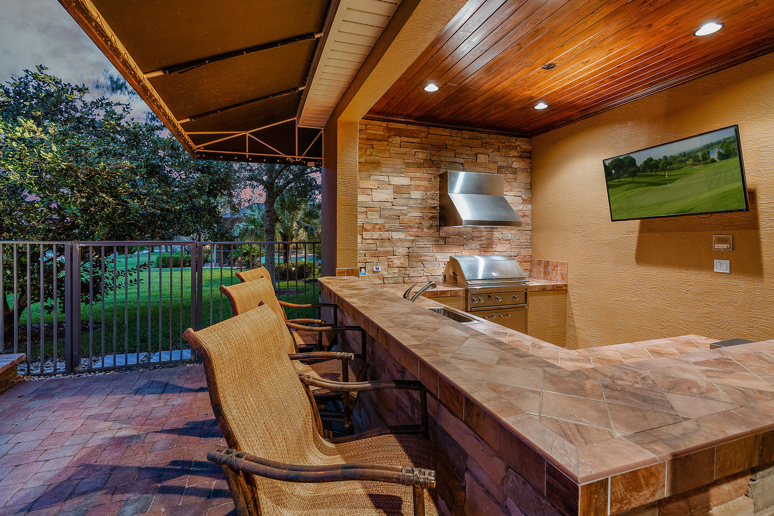 TRES BELLE - Residential