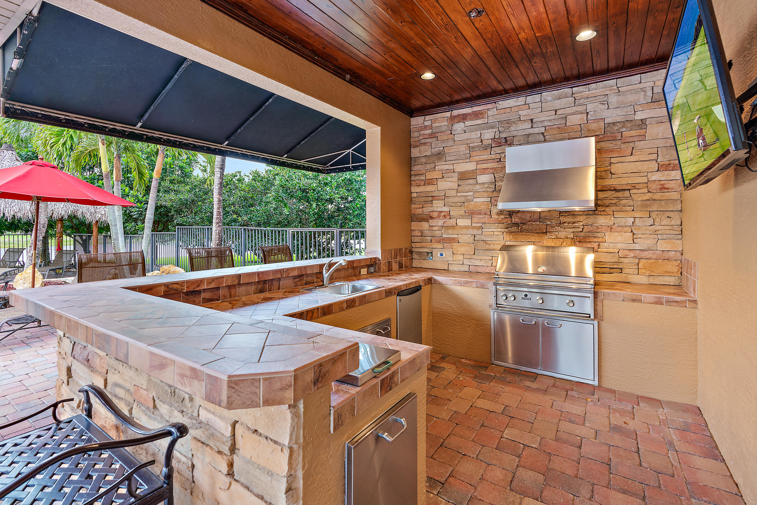 TRES BELLE - Residential