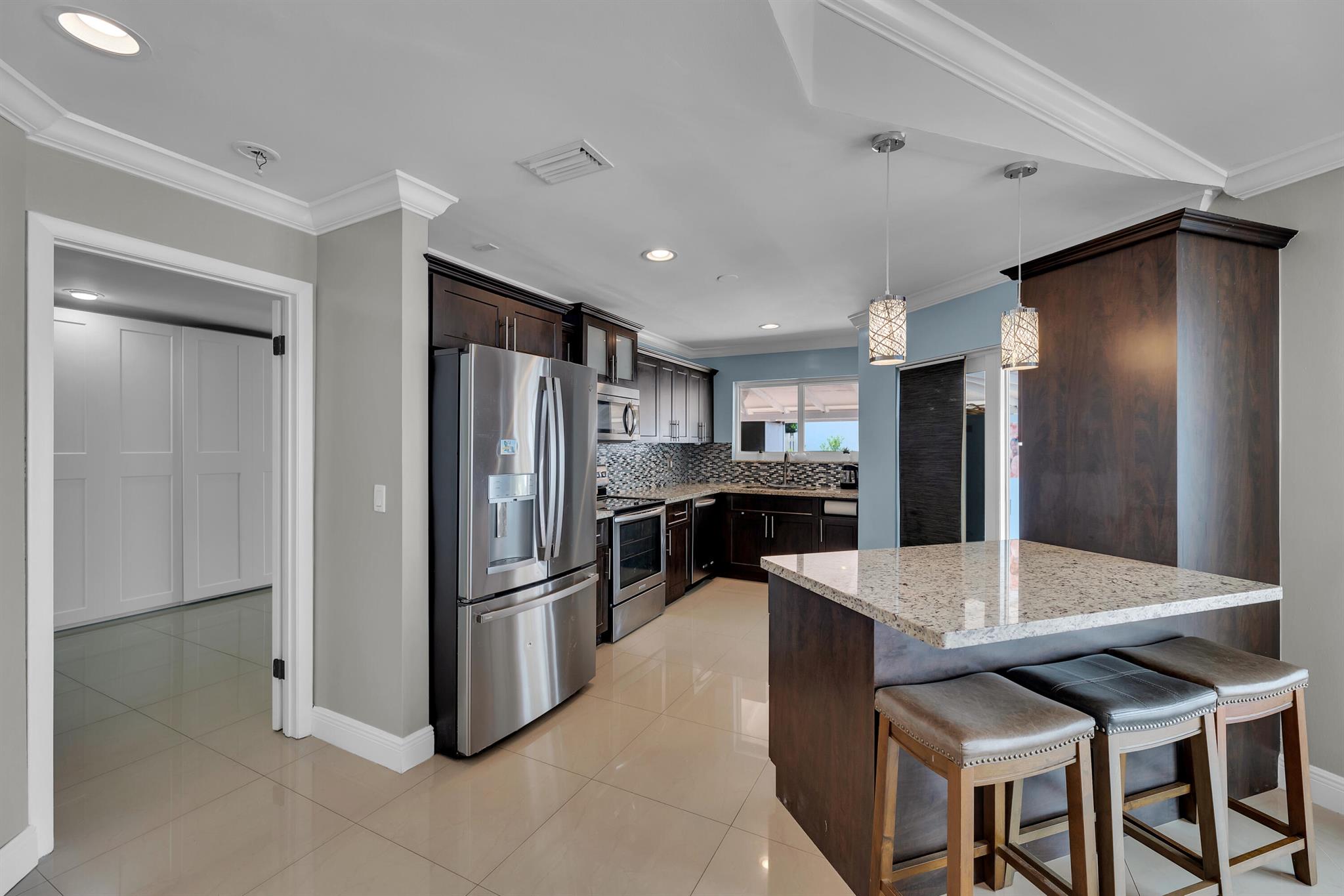 PEMBROKE LAKES SOUTH - Residential