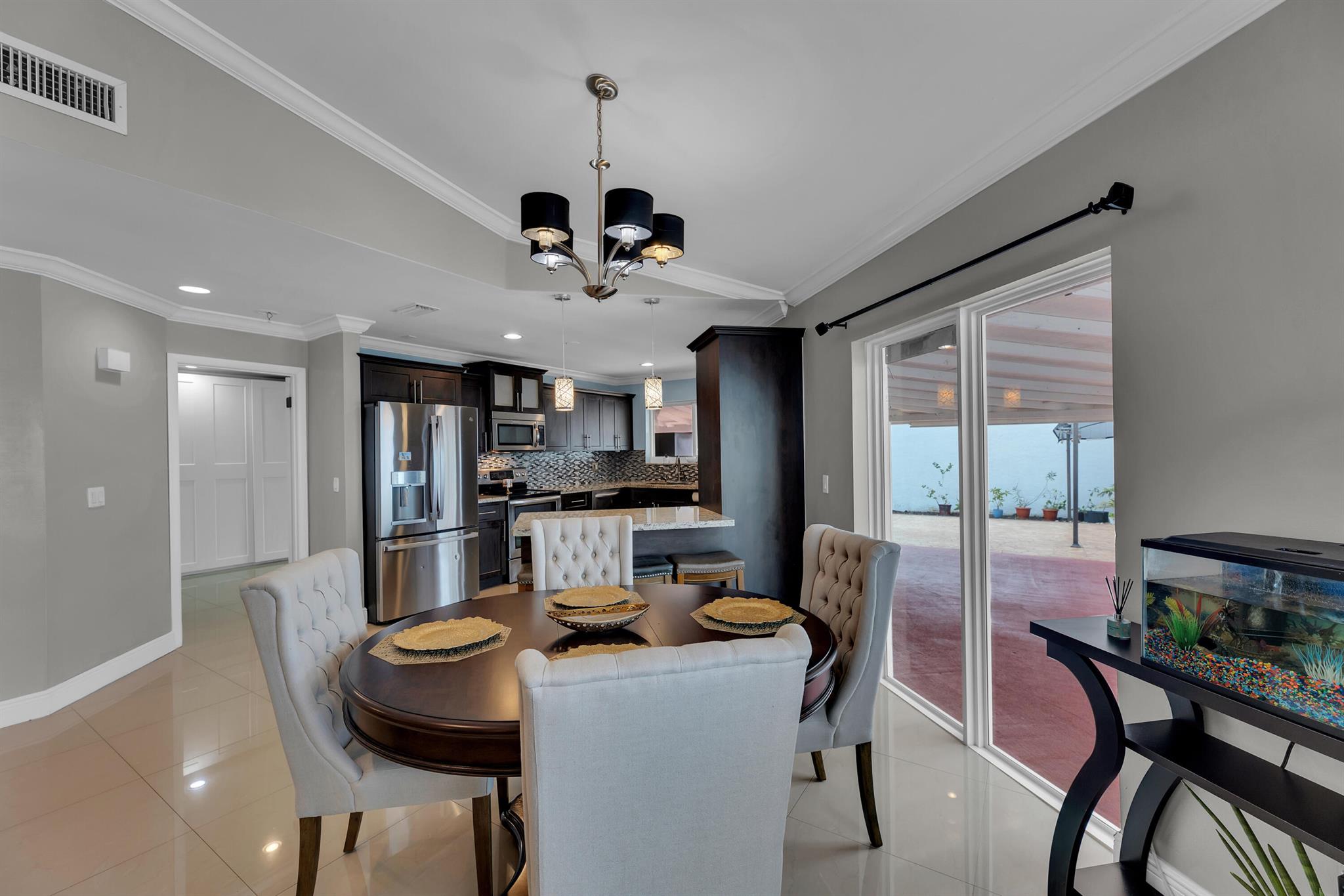 PEMBROKE LAKES SOUTH - Residential