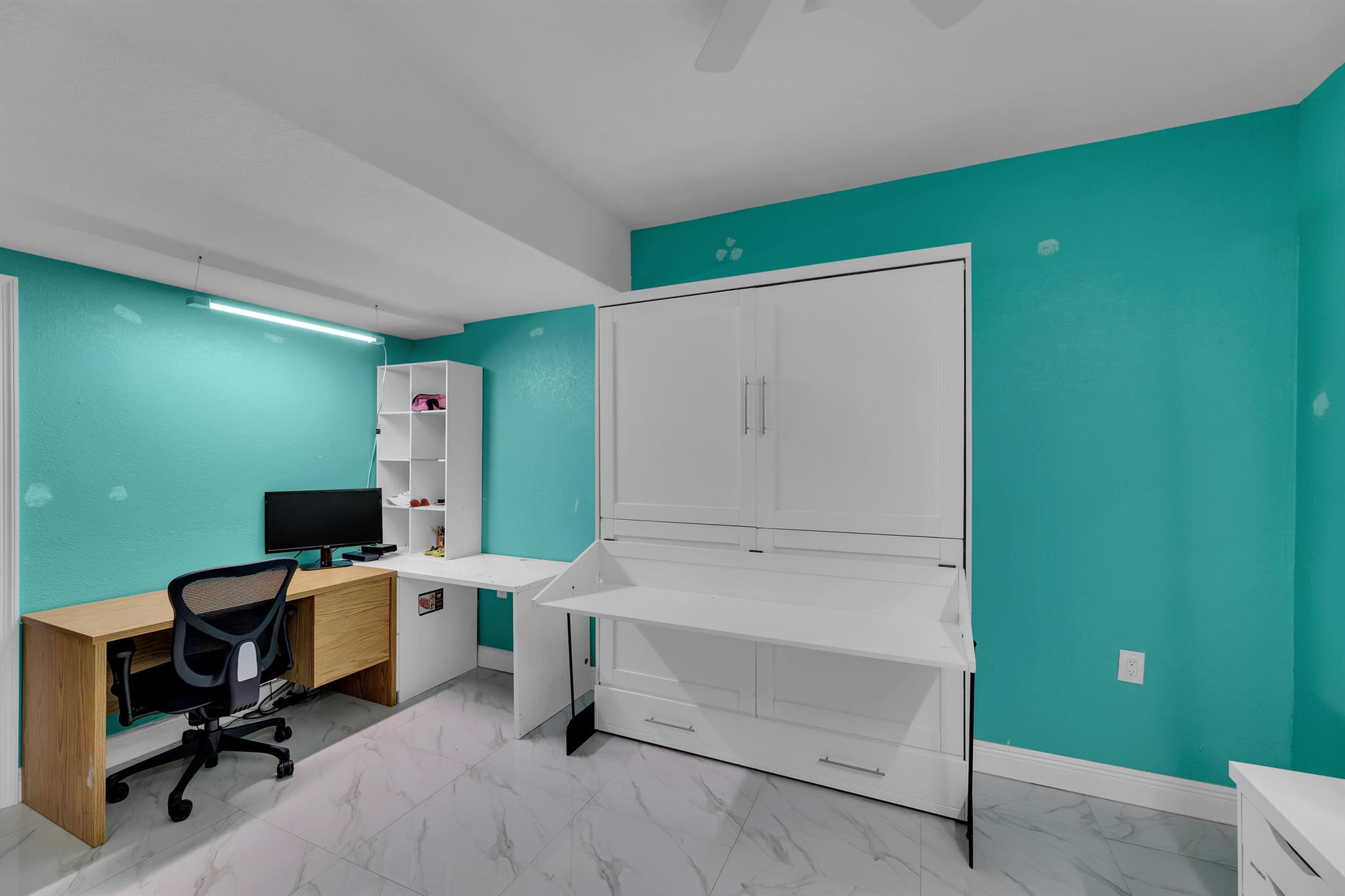 PEMBROKE LAKES SOUTH - Residential