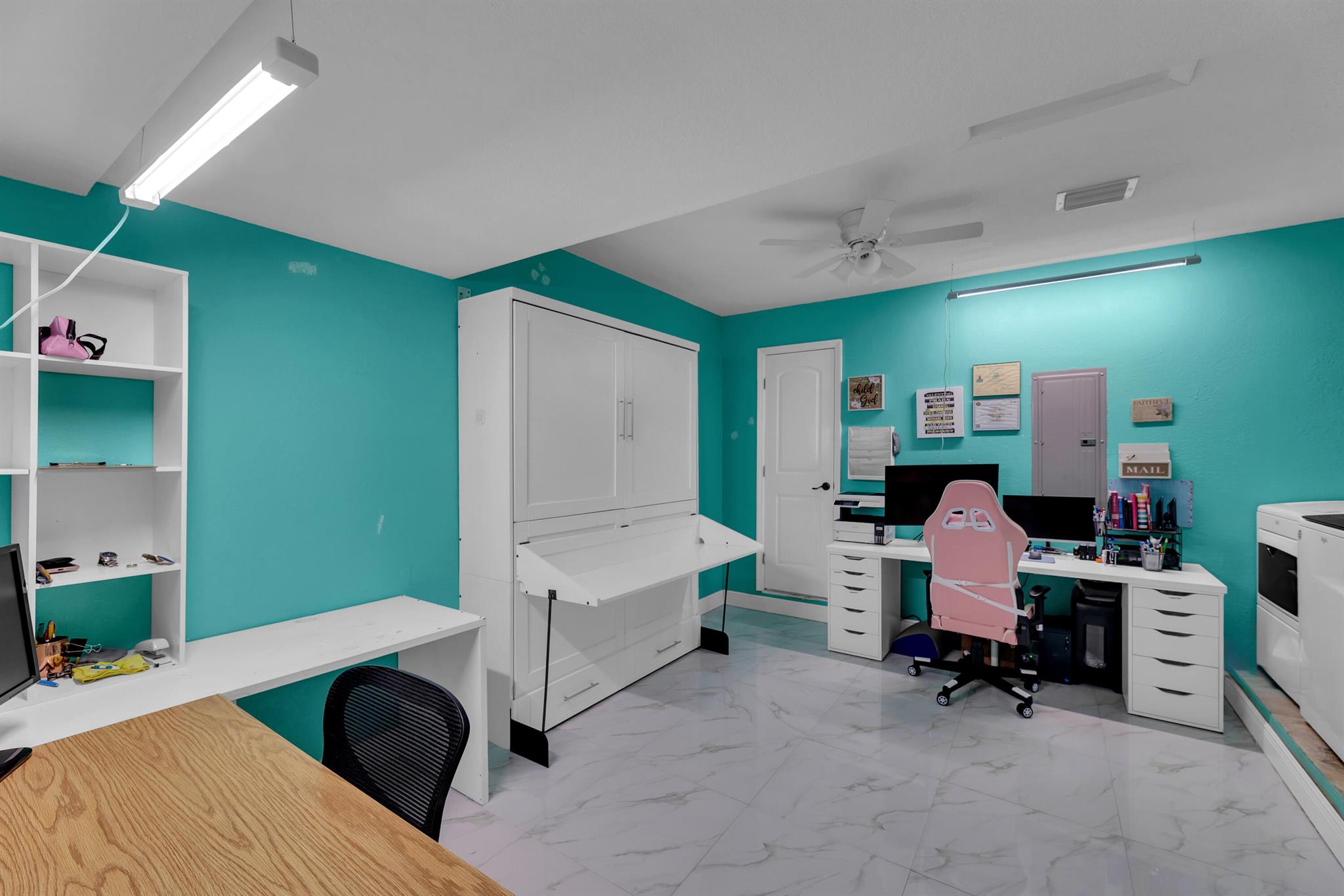 PEMBROKE LAKES SOUTH - Residential